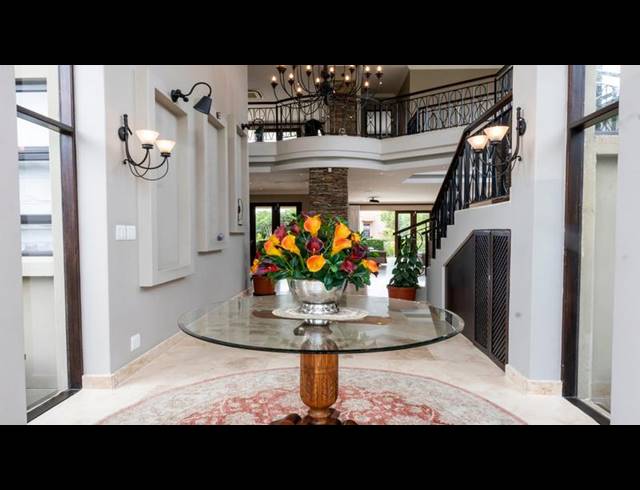 4 BEDROOM HOUSE FOR SALE IN COPPERLEAF ESTATE